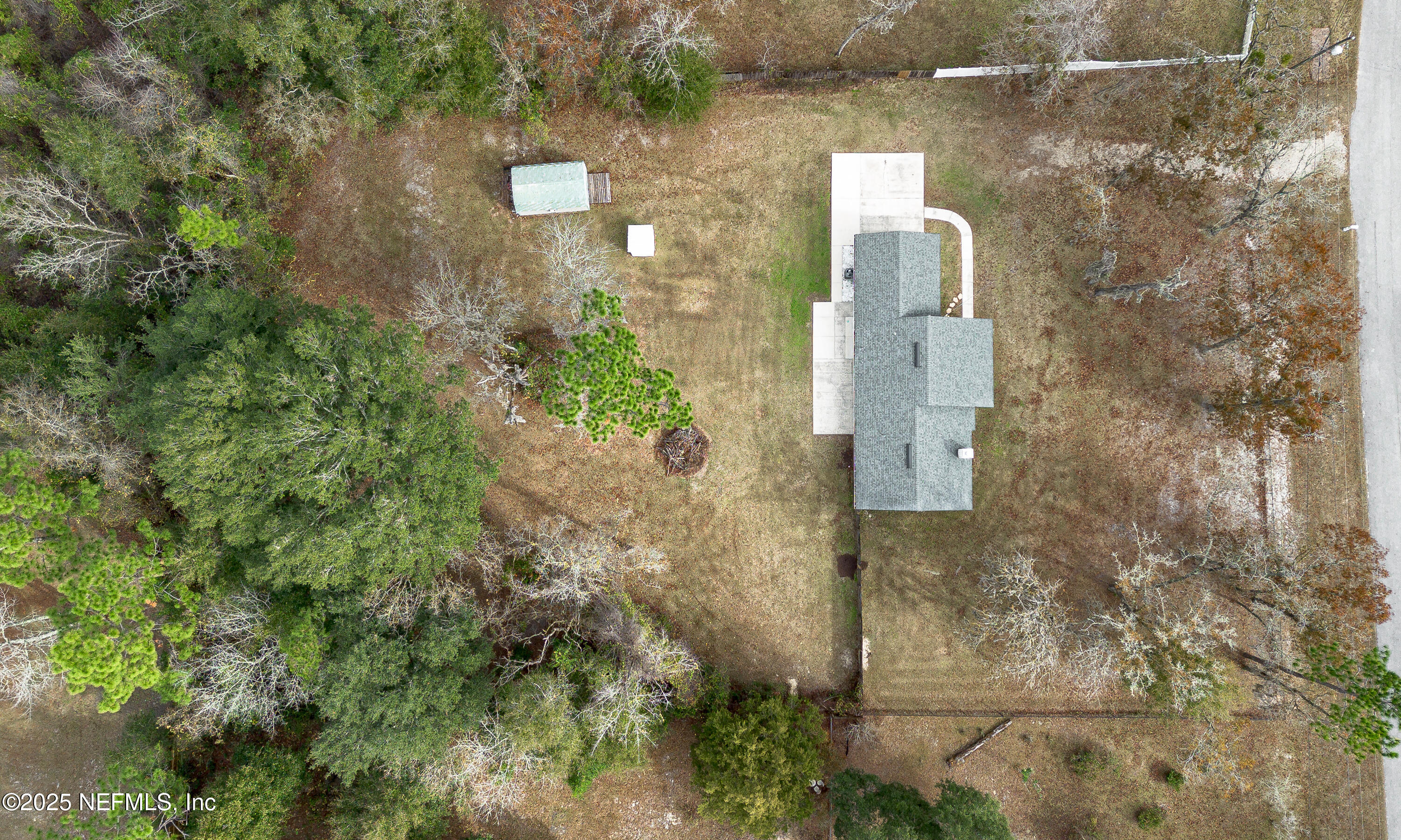 4656 Hedgehog Street Middleburg, FL 32068 - Photo 34 of 40 an aerial view of a residential houses with outdoor space