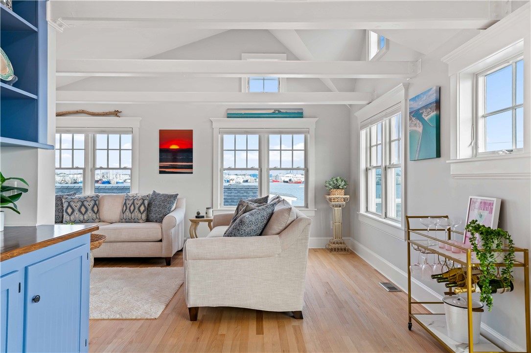 1185 Succotash Road Narragansett, RI 02879 - Photo 17 of 36