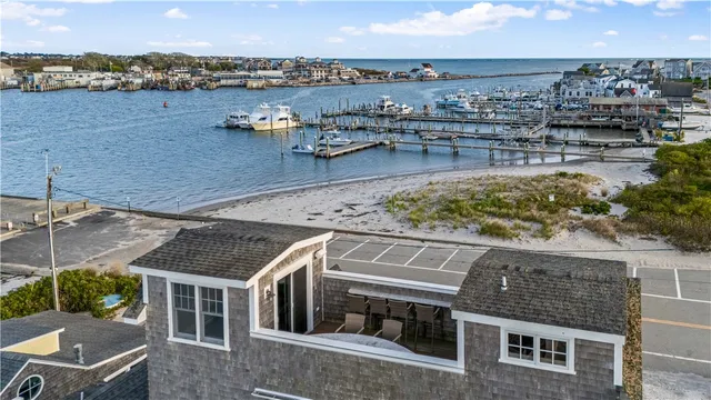 $2,195,000 | 1185 Succotash Road, Narragansett, RI 02879