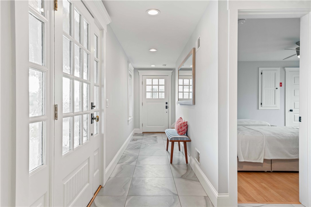 1185 Succotash Road Narragansett, RI 02879 - Photo 6 of 36