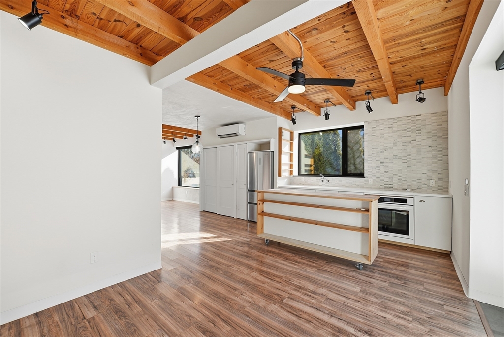 2 Juniper Place Northampton, MA 01062 - Photo 13 of 41