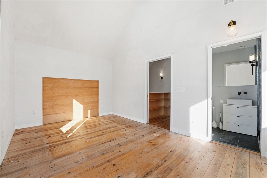 2 Juniper Place Northampton, MA 01062 - Photo 16 of 41