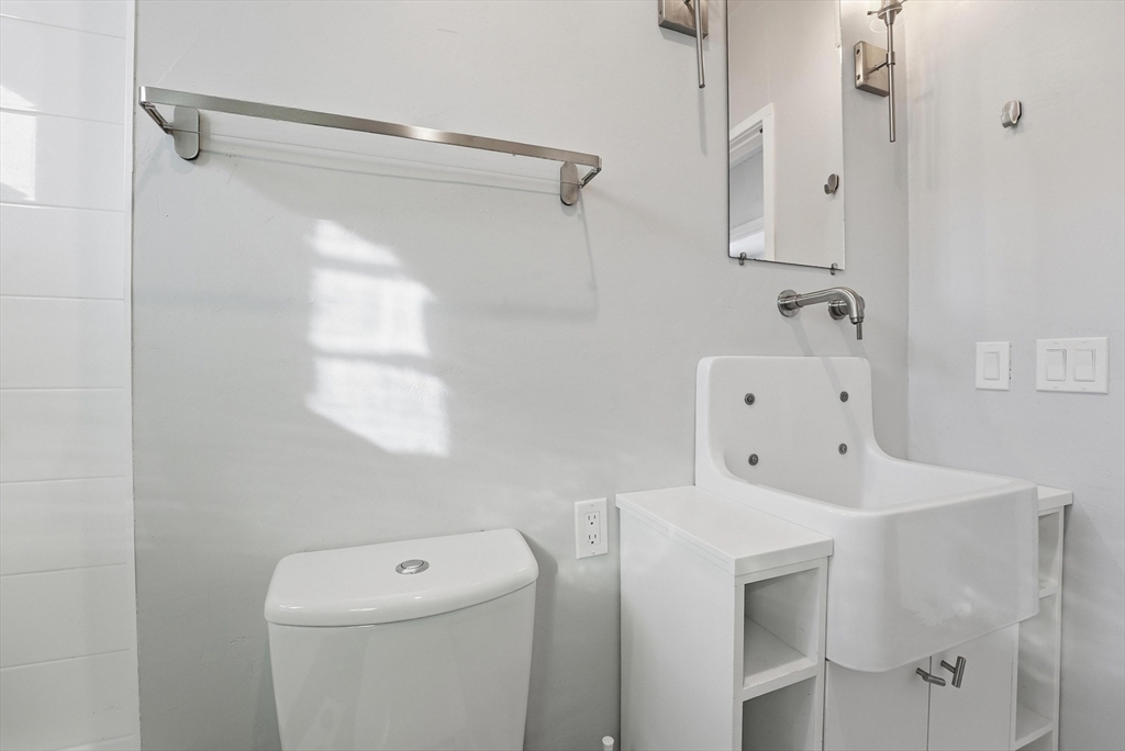 2 Juniper Place Northampton, MA 01062 - Photo 27 of 41