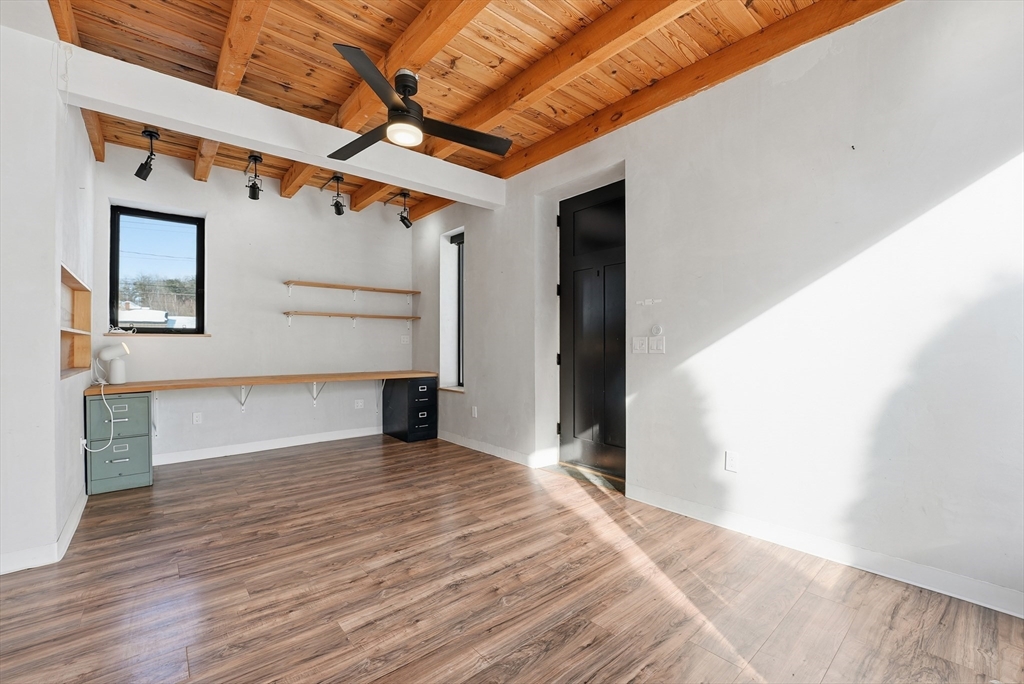 2 Juniper Place Northampton, MA 01062 - Photo 7 of 41