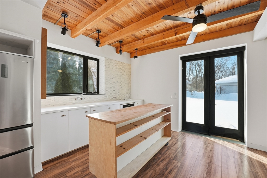 2 Juniper Place Northampton, MA 01062 - Photo 9 of 41