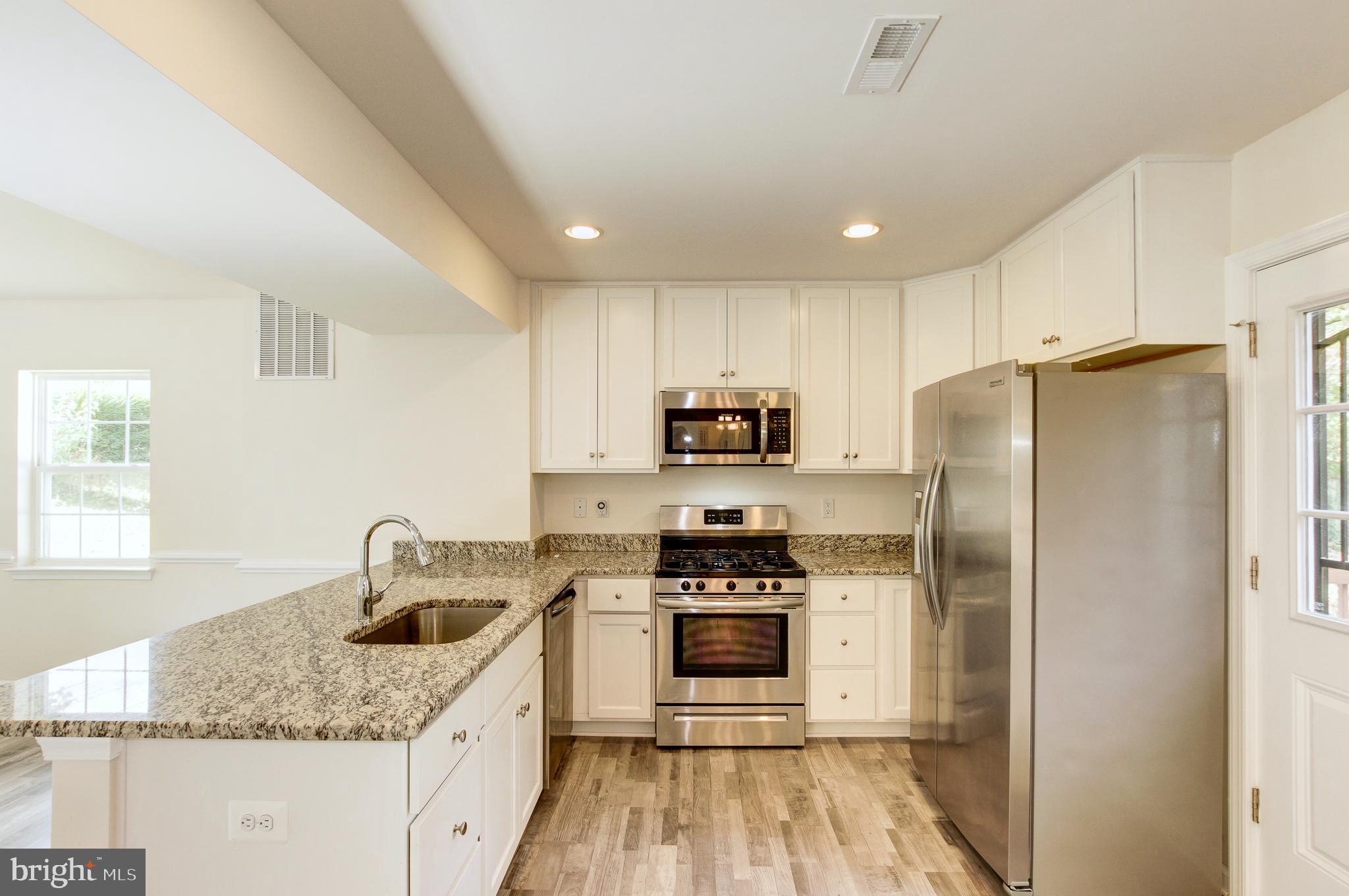 6712 Pine Grove Drive Morningside, MD 20746 - Photo 11 of 36