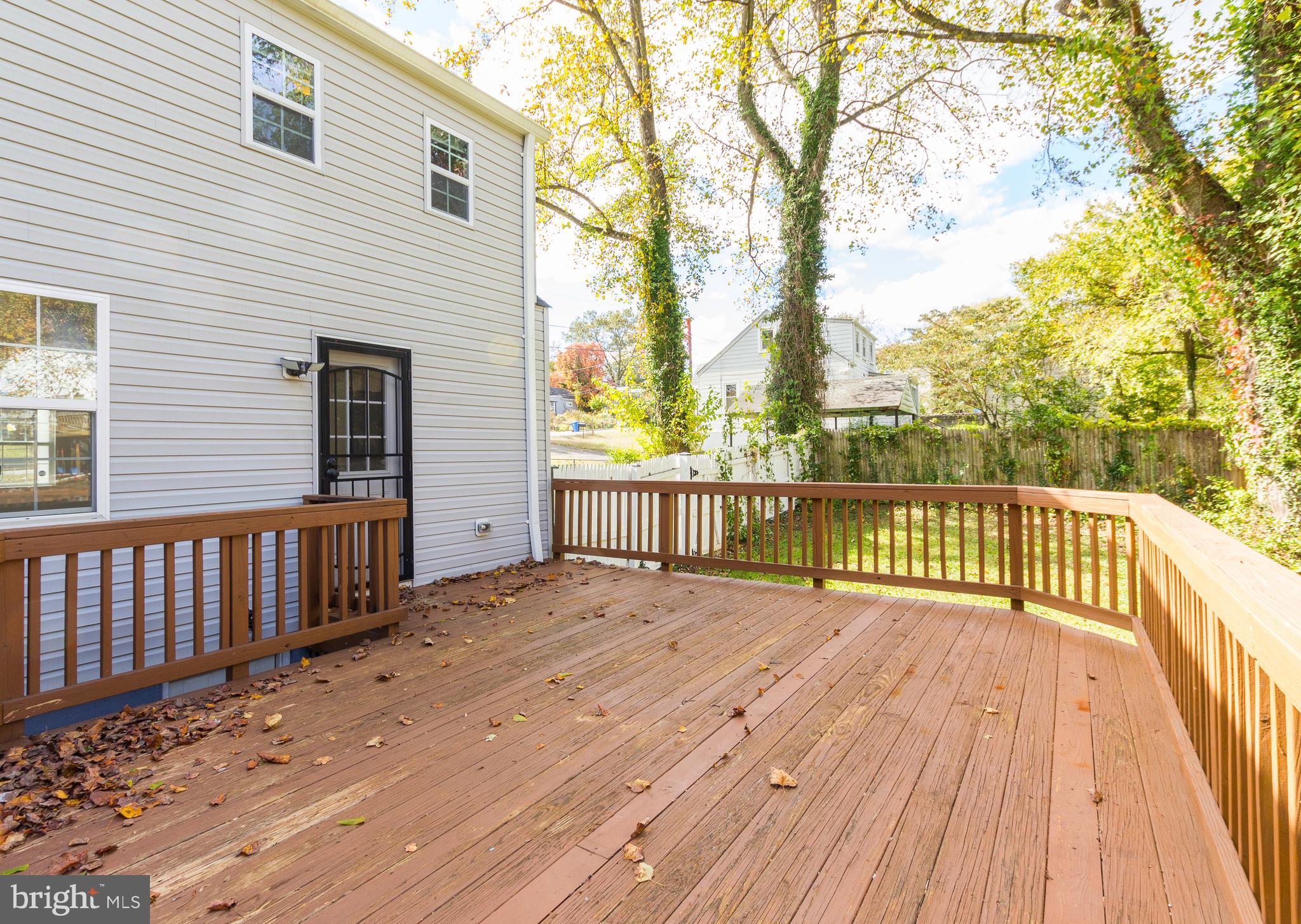 6712 Pine Grove Drive Morningside, MD 20746 - Photo 6 of 36