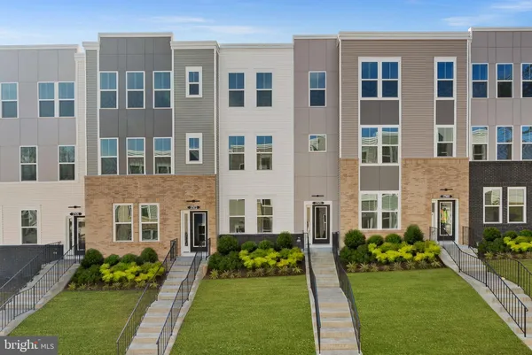 $594,999 | 17996 Alicia Avenue, Dumfries, VA 22026