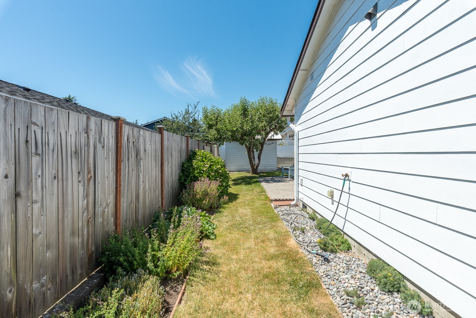 1603 25th Street Anacortes, WA 98221 - Photo 26 of 37