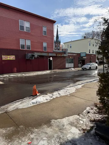 $1,499,000 | 160 Amory Street, Manchester, NH 03102