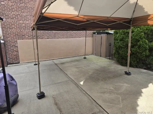 a view of a outdoor space