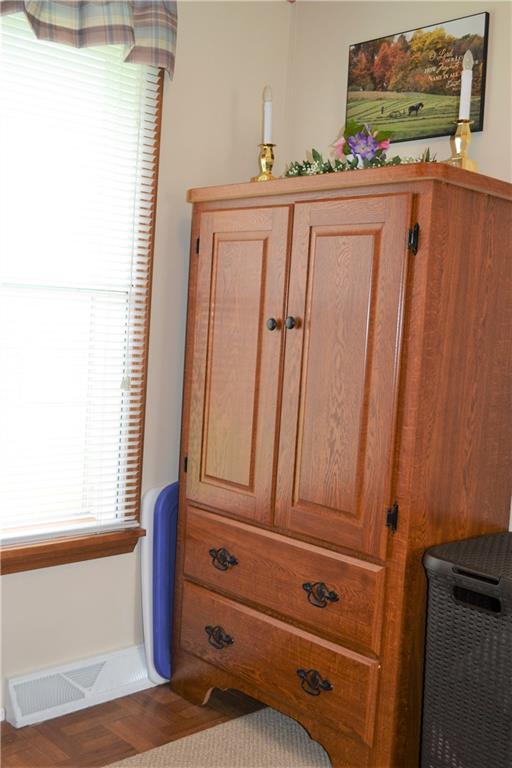 355 Hilltop Road Friedens, PA 15541 - Photo 17 of 25 Gallery Image 17