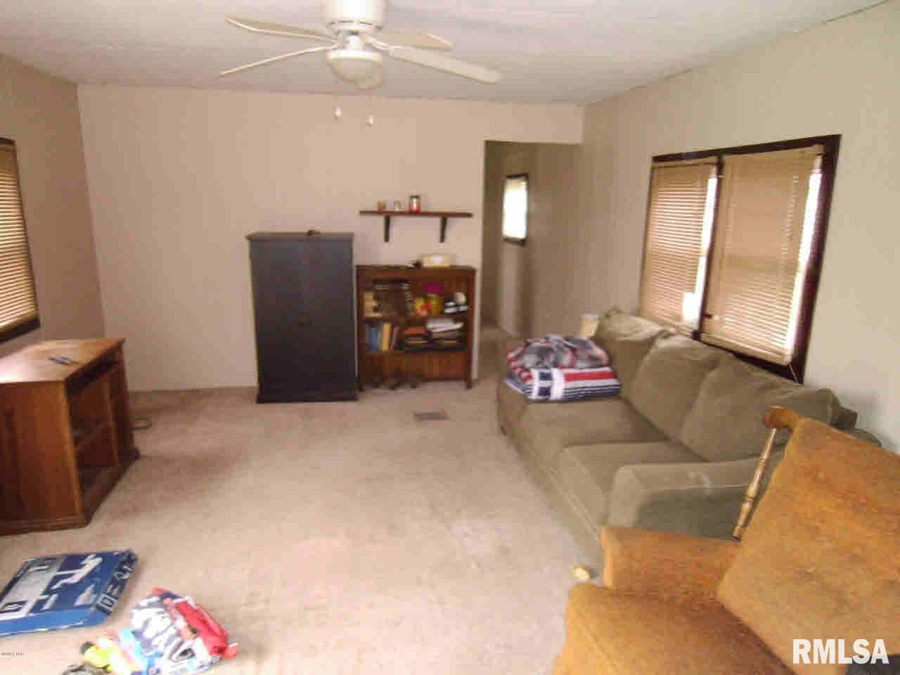 45 Oraville Road Vergennes, IL 62994 - Photo 3 of 10 Gallery Image 3