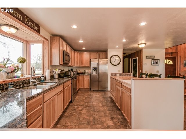 28730 High Pass Road Junction City, OR 97448 - Photo 15 of 32 Gallery Image 15