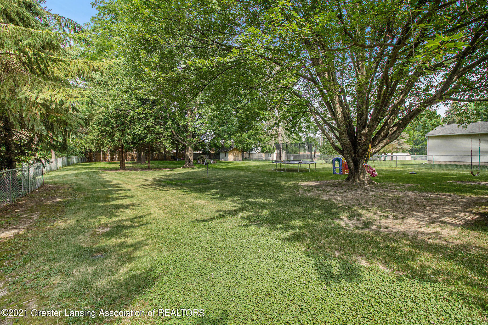 15790 Brook Road Lansing, MI 48906 - Photo 22 of 25 IMG_3544