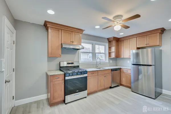 $2,900 | 36 2nd Avenue, Unit A, Port Reading, NJ 07064