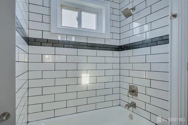 $2,900 | 36 2nd Avenue, Unit A, Port Reading, NJ 07064