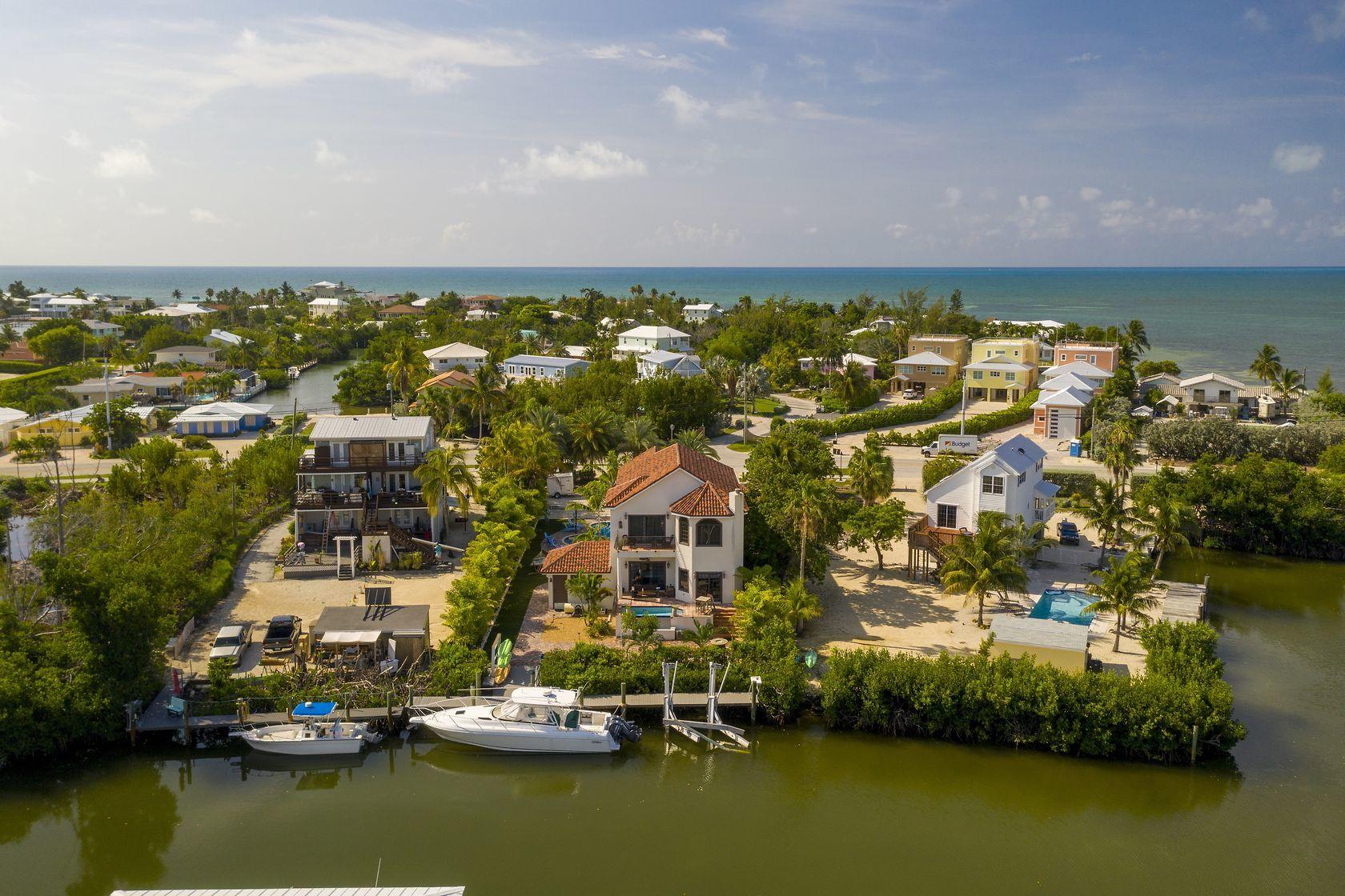 707 Sombrero Beach Road Marathon, FL 33050 - Photo 18 of 80 virtual-tour-295208-07