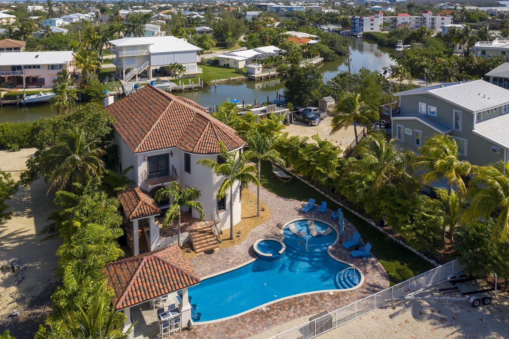 707 Sombrero Beach Road Marathon, FL 33050 - Photo 5 of 80 virtual-tour-295208-16