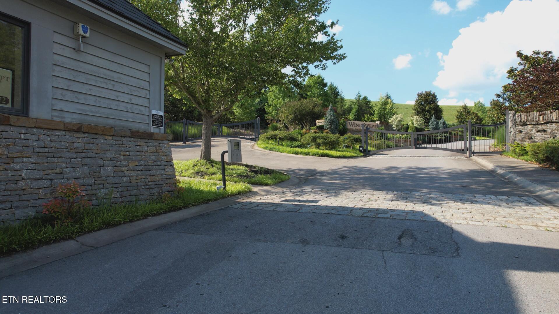 2408 Starboard Crest Road Morristown, TN 37814 - Photo 3 of 16 2408 Starboard Crest