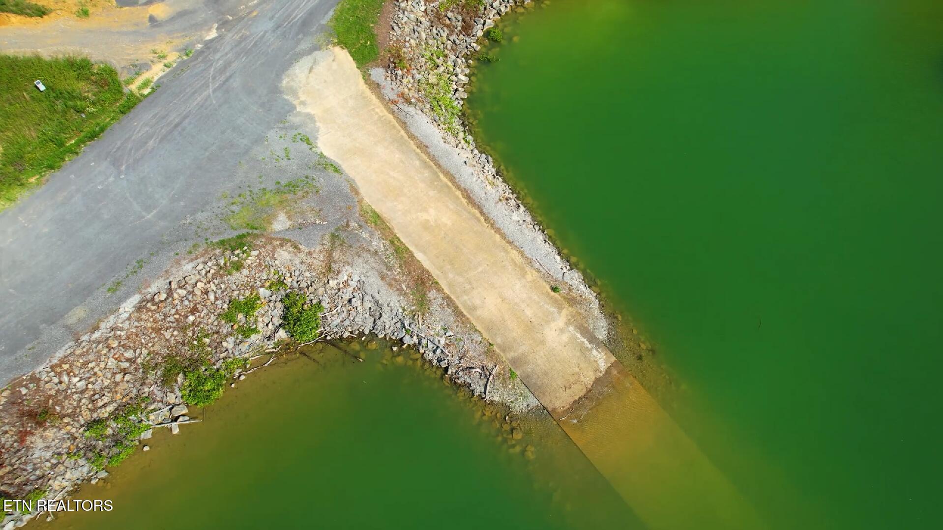 2408 Starboard Crest Road Morristown, TN 37814 - Photo 8 of 16 2408 Starboard Crest