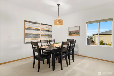 $629,000 | 1731 10th Avenue Northeast, Unit B215, Issaquah, WA 98029