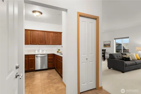 $629,000 | 1731 10th Avenue Northeast, Unit B215, Issaquah, WA 98029