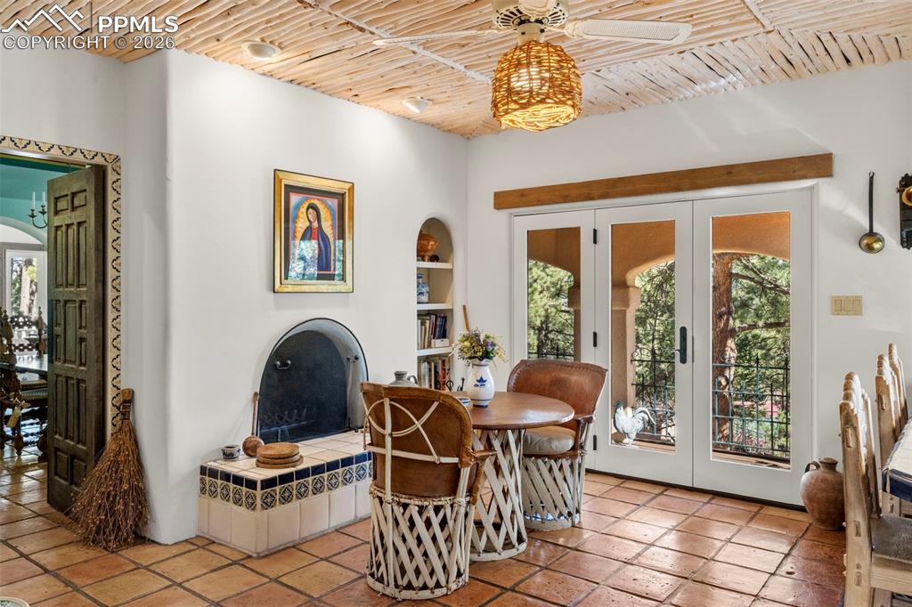 53 Upland Road Colorado Springs, CO 80906 - Photo 11 of 48