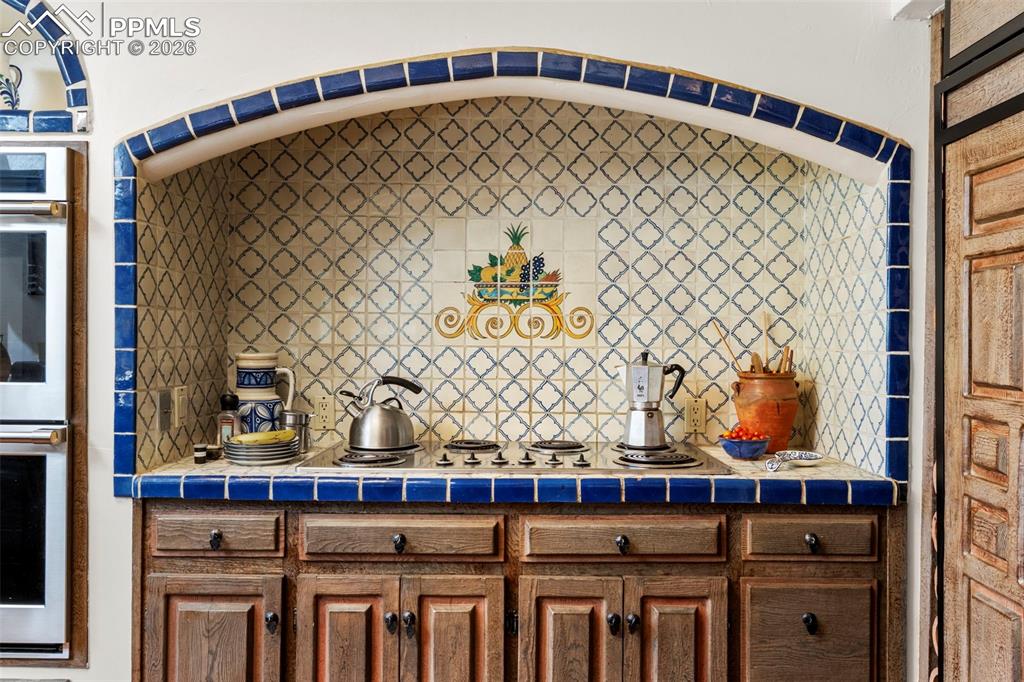 53 Upland Road Colorado Springs, CO 80906 - Photo 14 of 48