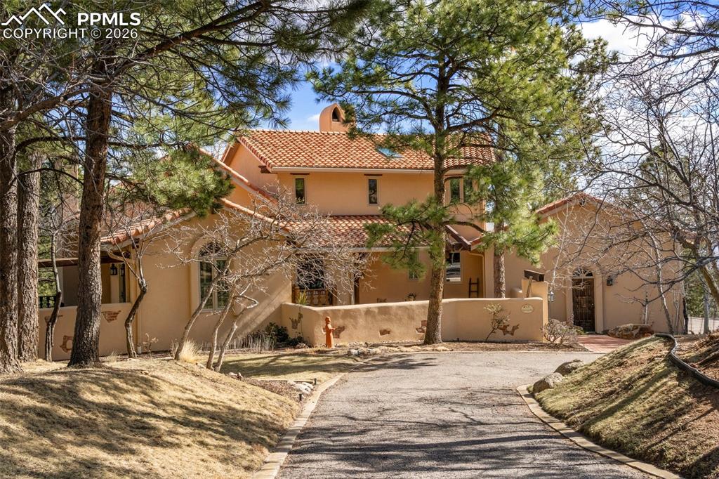 53 Upland Road Colorado Springs, CO 80906 - Photo 2 of 48