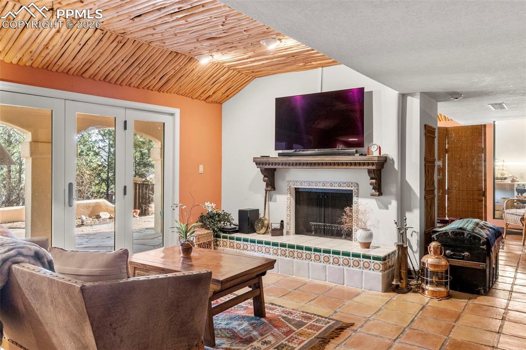 53 Upland Road Colorado Springs, CO 80906 - Photo 26 of 48