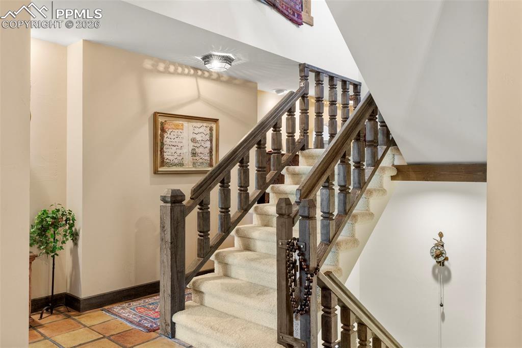 53 Upland Road Colorado Springs, CO 80906 - Photo 9 of 48