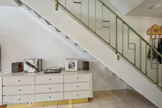 33 Cove Road Melbourne Beach, FL 32951 - Photo 10 of 34 a view of entryway and bedroom