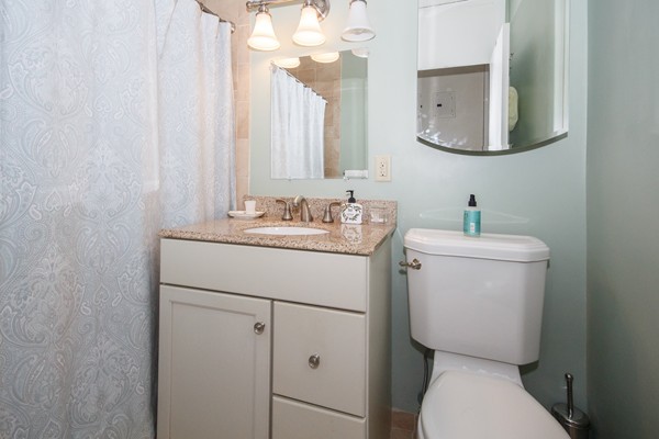 65 East India Row, Unit 9C Boston, MA 02110 - Photo 4 of 14