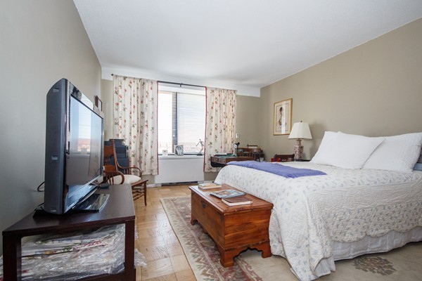 65 East India Row, Unit 9C Boston, MA 02110 - Photo 6 of 14