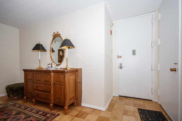 65 East India Row, Unit 9C Boston, MA 02110 - Photo 7 of 14