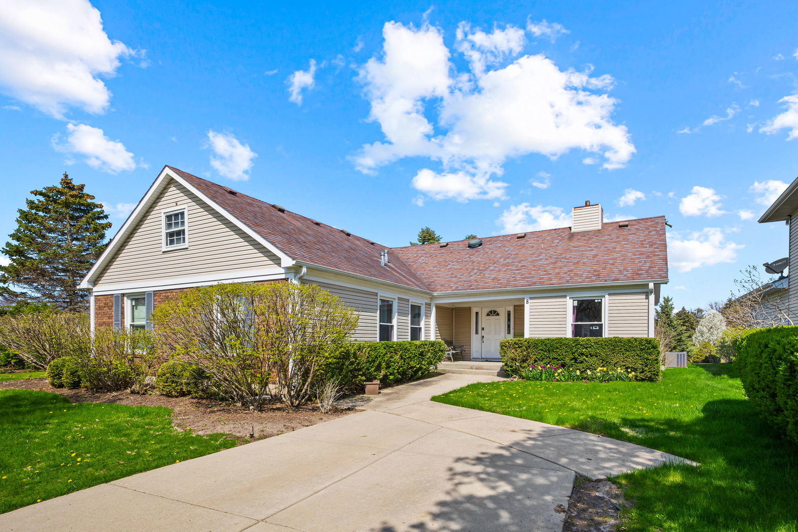 8 Greenvale Road Vernon Hills, IL 60061 - Photo 1 of 21 a view of a yard in front of house