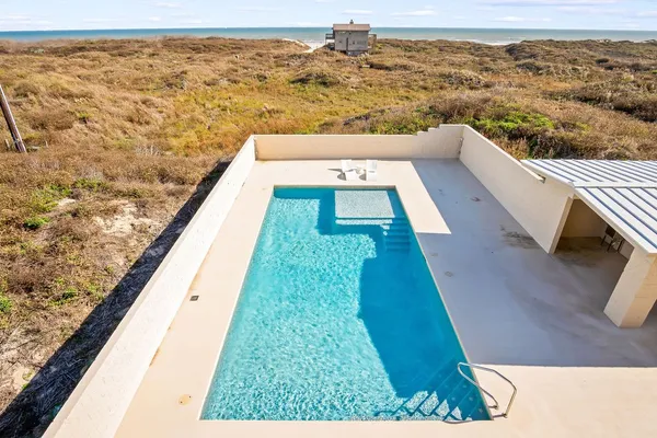 $2,399,000 | 688 Kaila Court, Port Aransas, TX 78373