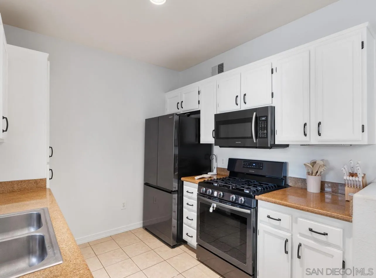 7647 Mission Gorge Road, Unit 3 San Diego, CA 92120 - Photo 7 of 25