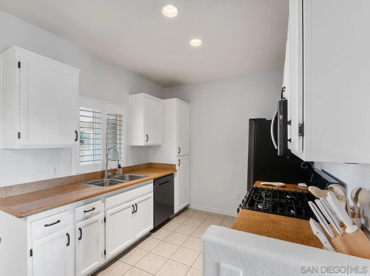 7647 Mission Gorge Road, Unit 3 San Diego, CA 92120 - Photo 8 of 25