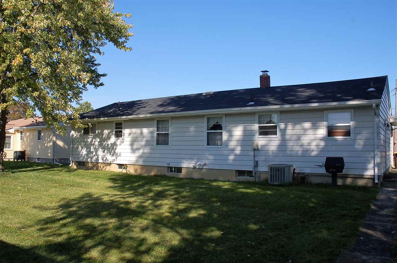 1935 West Gump Road Huntertown, IN 46748 - Photo 2 of 14