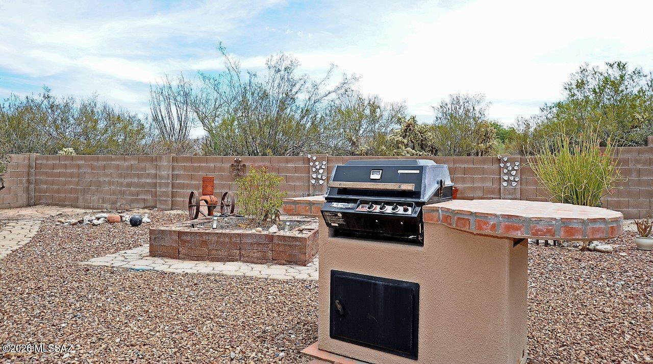 760 North Western Ridge Trail Tucson, AZ 85748 - Photo 11 of 45 Backyard 5