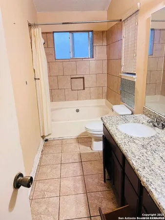 $2,650 | 821 Meadow Stone, Converse, TX 78109