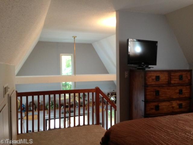 258 James Road Clemmons, NC 27012 - Photo 8 of 16 Master Bedroom.