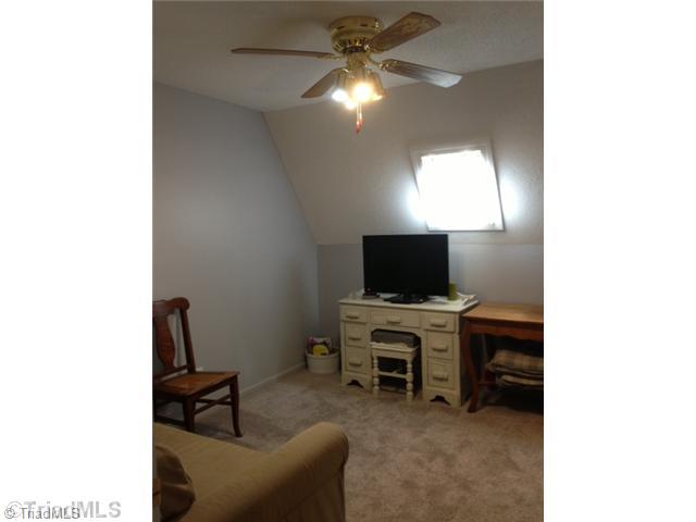 258 James Road Clemmons, NC 27012 - Photo 10 of 16 2nd Bedroom.