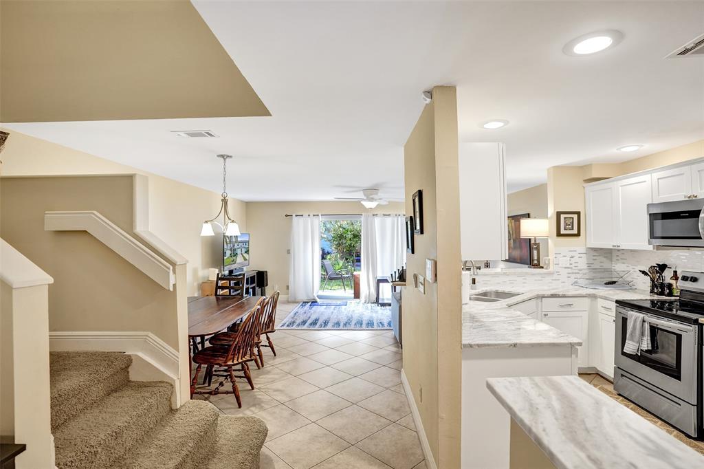 21376 Pagosa Court Boca Raton, FL 33431 - Photo 4 of 13