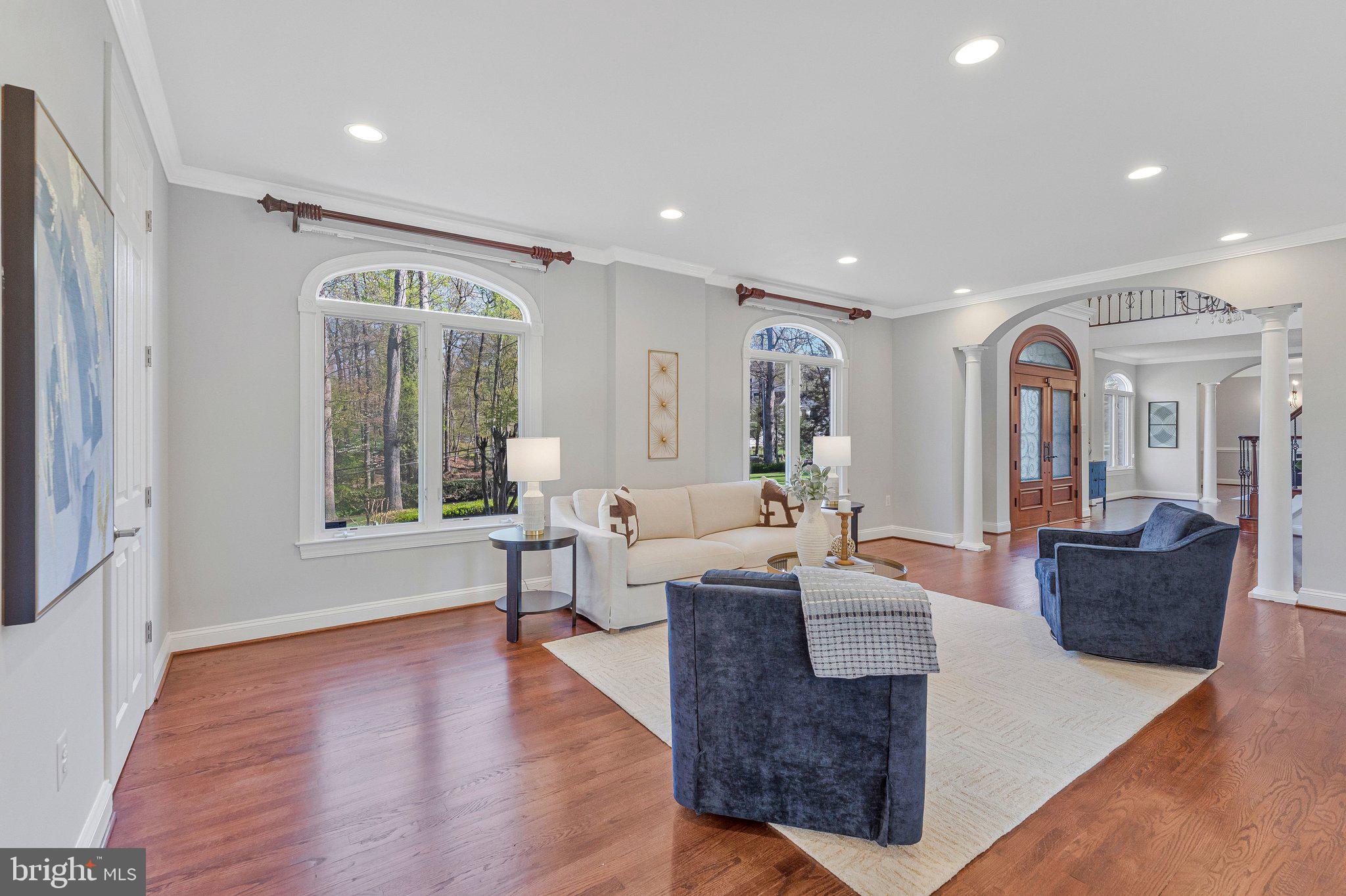 8611 Brook Road McLean, VA 22102 - Photo 14 of 104 Living room