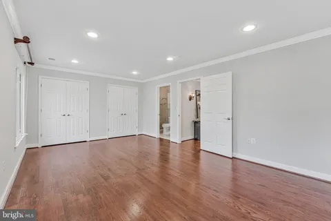 $2,400,000 | 8611 Brook Road, McLean, VA 22102