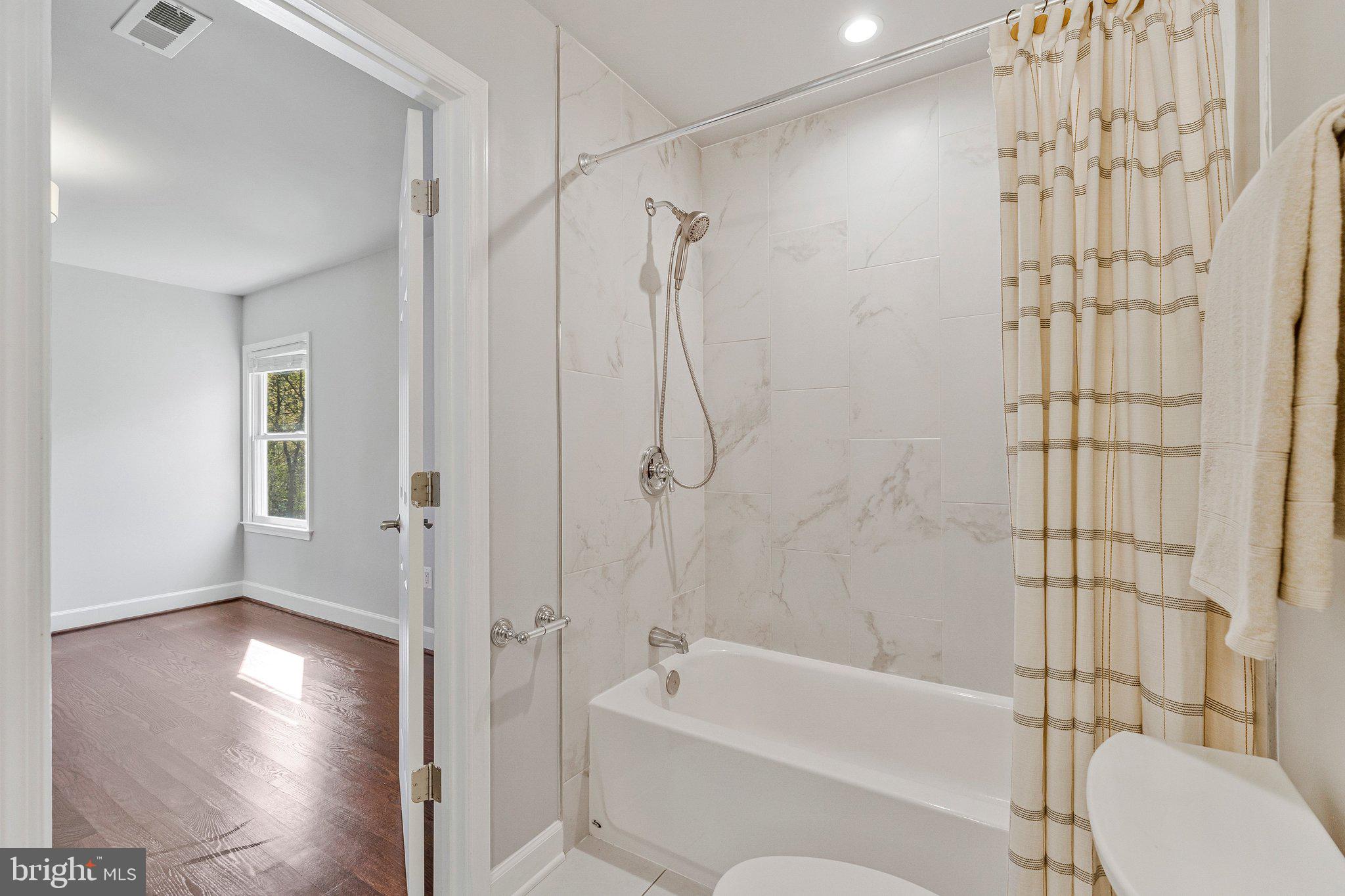 8611 Brook Road McLean, VA 22102 - Photo 72 of 104