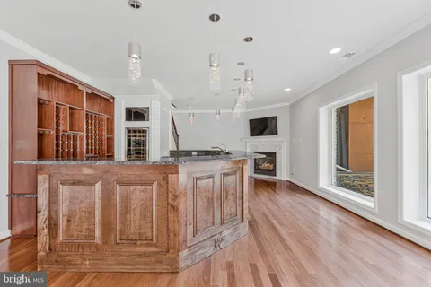 $2,400,000 | 8611 Brook Road, McLean, VA 22102